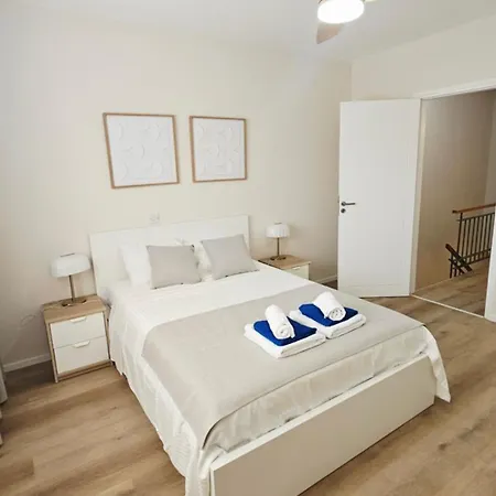 H&o Iris Blue Escape * Paphos